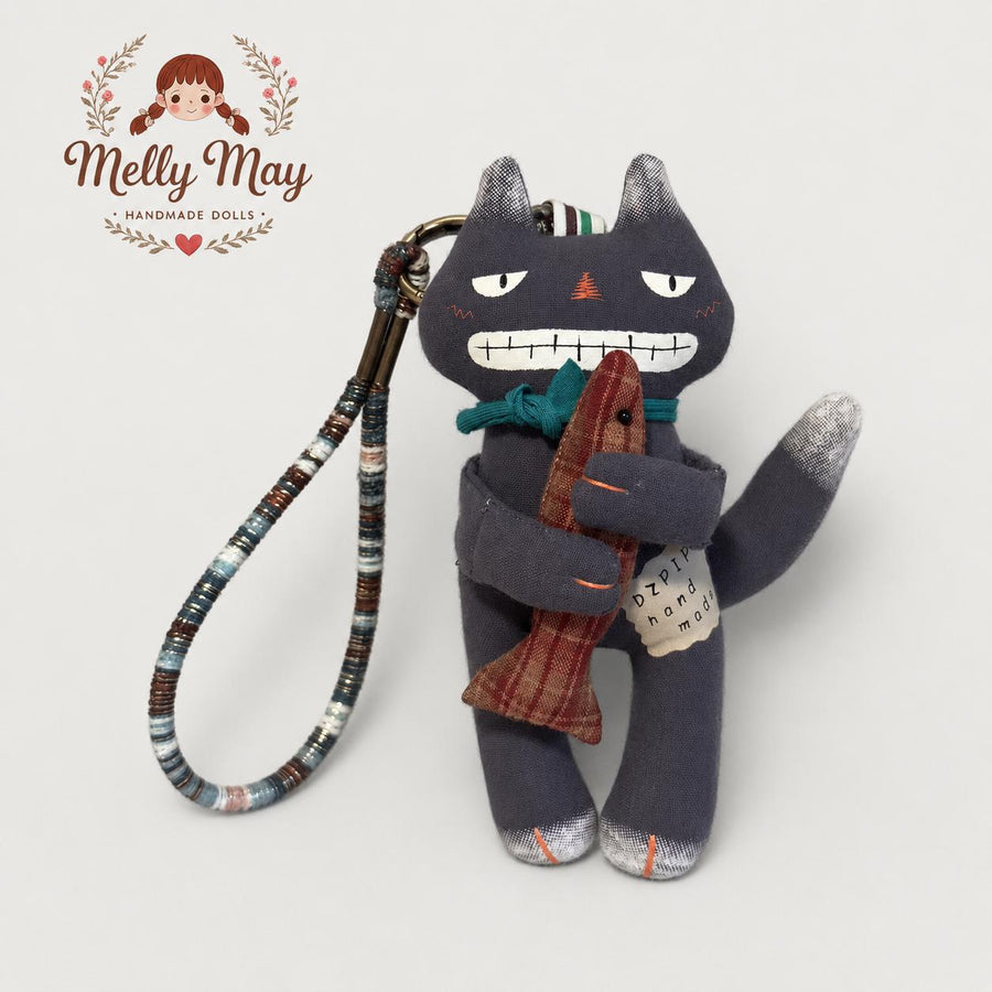 Blue-Gray Grinning Cat